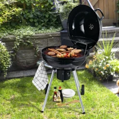 Outsunny Grillwagen Mit Aschenträger Schwarz, Silber 57 X 63 X 94 Cm (LxBxH) | Kohlegrill BBQ Standgrill Holzkohlegrill Gartengrill -Buschbeck Geschäft 8600336600 846 021 prod 003